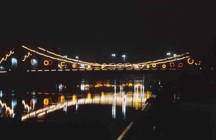 Dni Wroclawia oświetlony Most Grunwaldzki fot. Janusz Baleja