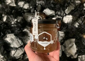 Czekolady oraz miód z pasieki w zamian za osocze – akcja RCKiK i Wroclavii