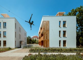 Nietypowa rzeźba na wrocławskim osiedlu. Musisz to zobaczyć!