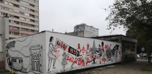 Nowy mural ,,Każdy inni, wszyscy równi” już zniszczony przez wandali