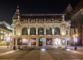Hotel Monopol – 100 lat historii i balkon, z którego przemawiał Adolf Hitler