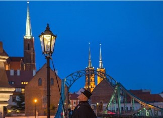 Latarnik miejski poszukiwany. Kto będzie zapalał i gasił lampy na Ostrowie Tumskim?