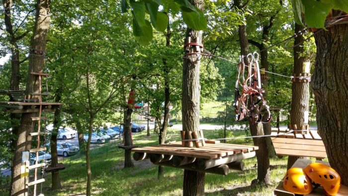 Park Linowy Wieżyca Na zdjęciu Park Linowy Wieżyca w Sobótce