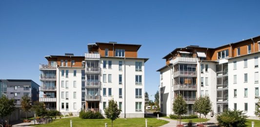 Mieszkanie z rynku wtórnego czy od dewelopera – co wybrać?