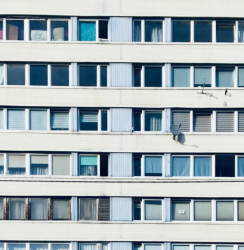 Miasto Wrocław rozpoczyna wykwaterowywanie mieszkańców Trzonolinowca