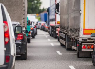 Wrocław: Koniec tablic rejestracyjnych DW, nowe zaczynać się będą od DX. Od kiedy?