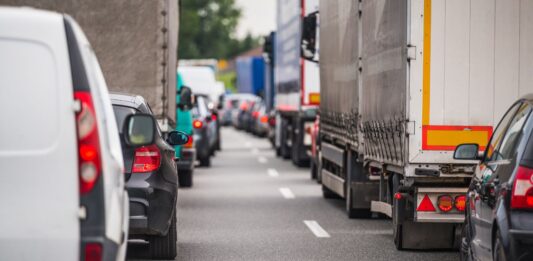 Wrocław: Koniec tablic rejestracyjnych DW, nowe zaczynać się będą od DX. Od kiedy?