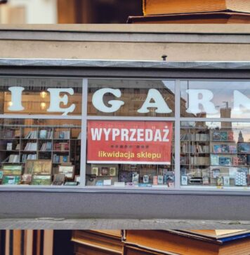 Po 61 latach z mapy Wrocławia znika księgarnia Wratislavia