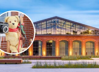 Pchli Targ na placu przed Centrum Historii Zajezdnia