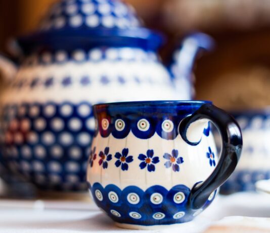 To delikatna historia, czyli o dolnośląskiej porcelanie i ceramice słów kilka: Krzysztof, Karolina i Bolesławiec