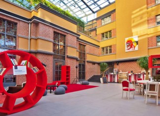 Dekonspiracja na Podwórku