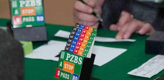 Naucz się czegoś nowego, przyjdź na otwartą lekcję brydża