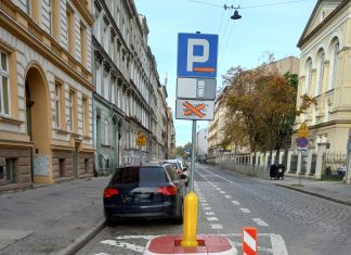 Wdrożenie miejsc płatnych na ulicy Komuny Paryskiej
