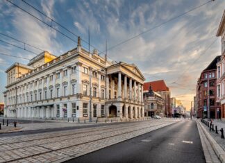 Gdzie na spacer we Wrocławiu? Odkryj labirynty Opery Wrocławskiej!
