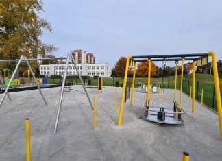 Na Kozanowie powstał plac zabaw dla dzieci z niepełnosprawnościami