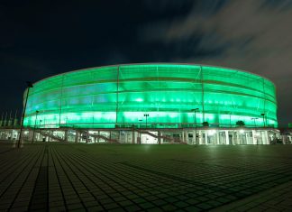 Stadion Wrocław i Iglica zaświecą na zielono. Akcja wspierająca migrantów na granicy