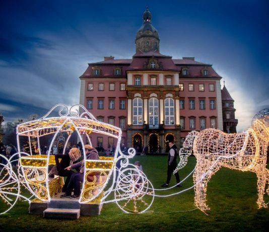 Dolny Śląsk: Tu zobaczysz magiczne iluminacje. 6 niezwykłych miejsc!