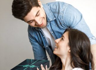 Prezent na rocznicę ślubu, czyli jak w piękny sposób uczcić kolejny rok spędzony razem?