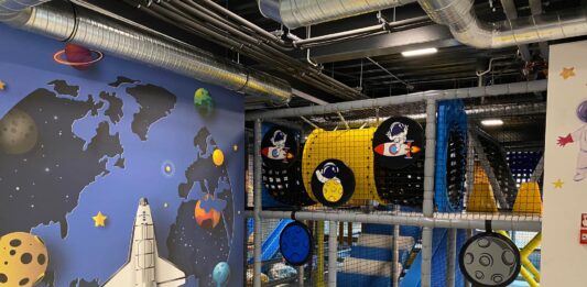 Na Maślicach otworzyła się Kosmiczna Baza dla dzieci – nowa sala zabaw we Wrocławiu
