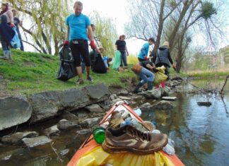 Tysiące wolontariuszy będzie sprzątać w weekend Odrę! Jakie śmieci kryją się w rzece?