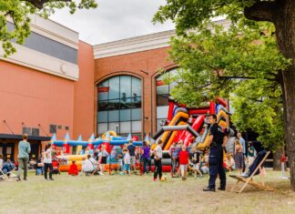 Wrocławski Dzień Ojca – rodzinny piknik przy Magnolia Park. Spektakl, pokazy magiczne, dmuchańce, rodzinne portrety