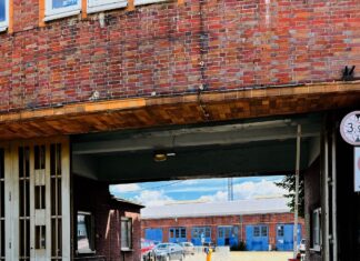 Nowa siedziba BWA Wrocław w dawnej hali montażowej!