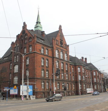 MPK Wrocław remontuje plac Powstańców Wielkopolskich.