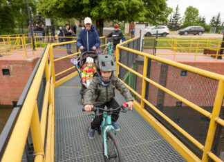 Nowe przejście przez Śluzę Opatowicką otwarte! Wrocławianie zyskali bezpieczne połączenie pieszo-rowerowe