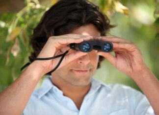 Lornetki kompaktowe – czyli jakie? TOP 5 najlepszych modeli