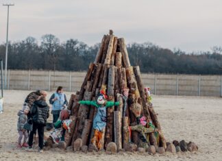 Zakończenie sezonu morsowego na Dolnym Śląsku: Zlot Marzanny 2024 w Kopalni Wrocław – Strefa Wakacji
