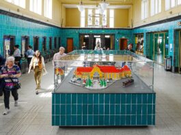 Pierwsza kolejowa makieta Lego na polskim dworcu powstała na Dolnym Śląsku!