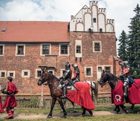 Turniej Rycerski o bombardę kasztelana Wojnowickiego Zamku – wydarzenie, którego nie można przegapić!