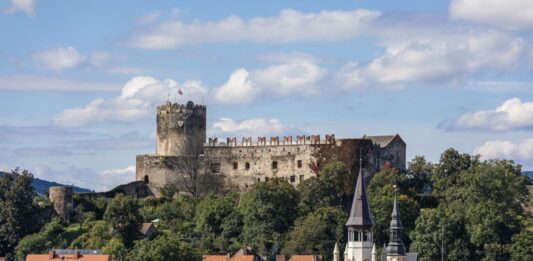 Dolny Śląsk: Zamek Bolków i najstarsze okno w Polsce!