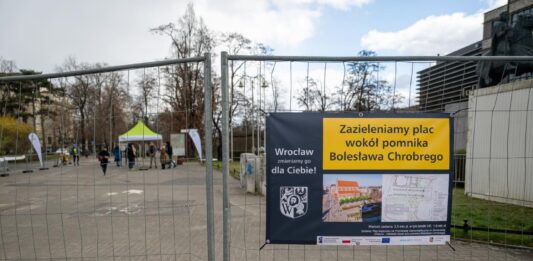 Wrocław zazielenia plac przy pomniku Bolesława Chrobrego!