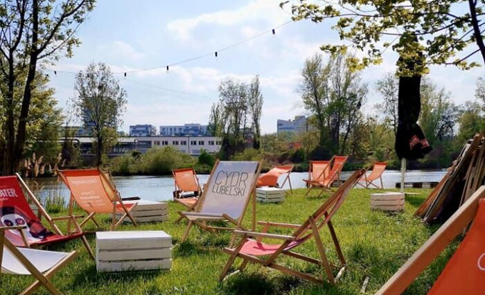 Na zdjęciu widok na Forma Płynna Beach Bar /FB Ahoj Przygodo