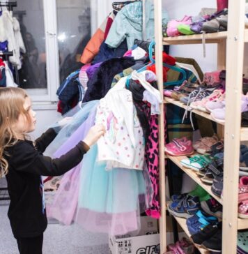 We Wrocławiu powstała baza darmowych ubrań dla dzieci – Dzielciuch. Oddaj lub weź ciuch za darmo! Kocham Wrocław - Dzielciuch