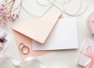 Jak stworzyć niebanalne zaproszenia ślubne? Oto kilka porad, dzięki którym wykreujesz unikalny design
