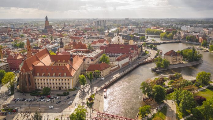 Na zdjęciu widok z lotu ptaka na Wrocław