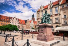 Aleksander Hrabia Fredro i jego zamurowany palec w kościele we Wrocławiu