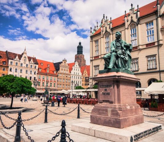 Aleksander Hrabia Fredro i jego zamurowany palec w kościele we Wrocławiu