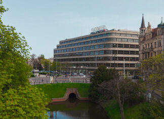 Renoma kończy 95 lat. Wrocławska ikona modernizmu w nowej roli centrum życia miejskiego