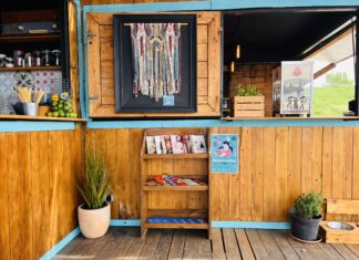 Bookcrossing na plażach miejskich we Wrocławiu! Czytaj książki na leżaku