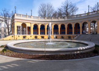 Poznaj historię Bastionu Sakwowego we Wrocławiu. Jak to charakterystyczne miejsce zmieniało się przez wieki? Na zdjęciu Bastion Sakwowy we Wrocławiu