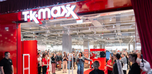 Tłumy na otwarciu TK Maxx we Wrocławiu. Nowy sklep przyciągnął poszukiwaczy modowych perełek