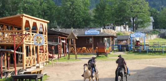 Dzień Dziecka 2022: 5 wyjątkowych miejsc na Dolnym Śląsku, które warto odwiedzić z dziećmi!