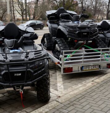 Dolnośląscy policjanci otrzymali 3 nowe quady. Będą patrolować na nich górskie tereny