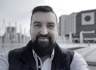 Zmarł dziennikarz i wykładowca Uniwersytetu Wrocławskiego Daniel E. Groszewski