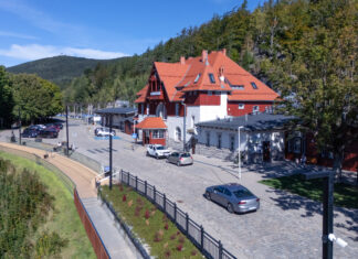 Dworzec Kolejowy Szklarska Poręba Górna najlepszym małym dworcem turystycznym na świecie!