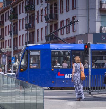 Nowy kodeks drogowy. Pieszy z pierwszeństwem, ale nie przed tramwajem