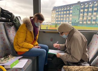 Przed Szpitalem na Borowskiej stanął autobus, w którym bezpłatnie zbadasz pamięć